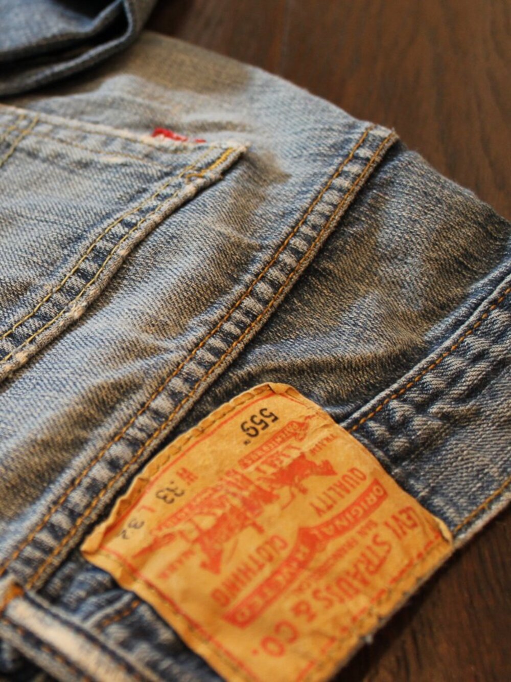 Levis 559 Blue Jeans Mens 33x32 Relaxed Straight Distressed Faded